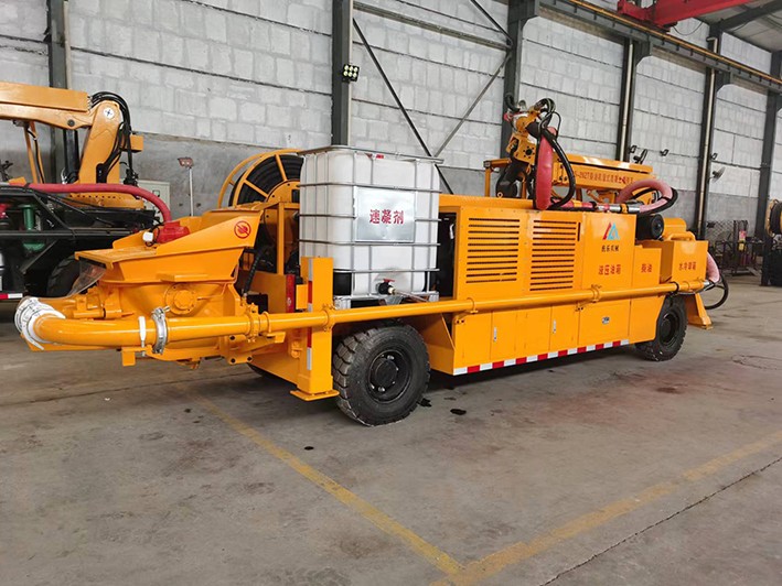 疫情防控不松懈，柴油機礦用混凝土濕式噴射車(chē)正常發(fā)貨！
